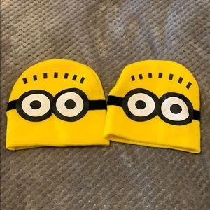 2 minion beanie hats